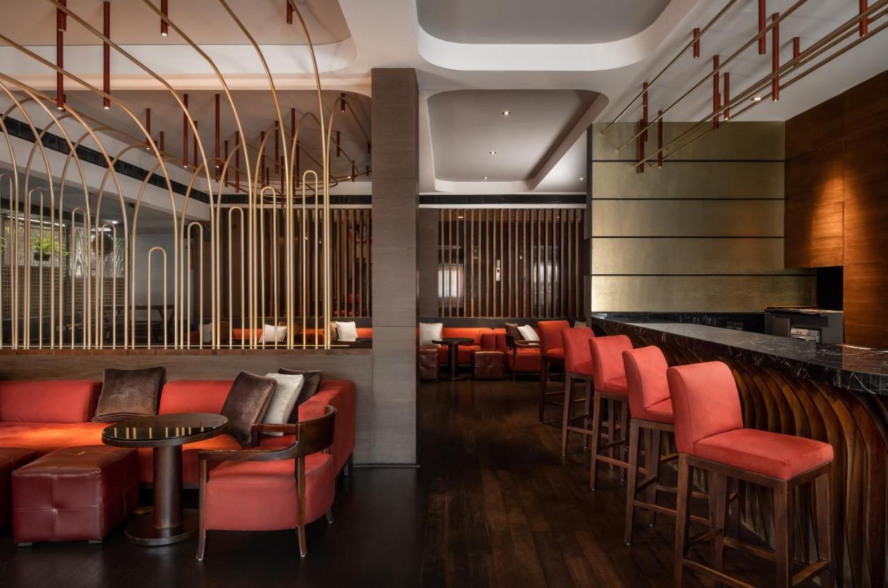The Avenue Regent Hotell Kochi Exteriör bild