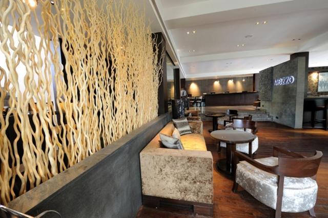 The Avenue Regent Hotell Kochi Exteriör bild